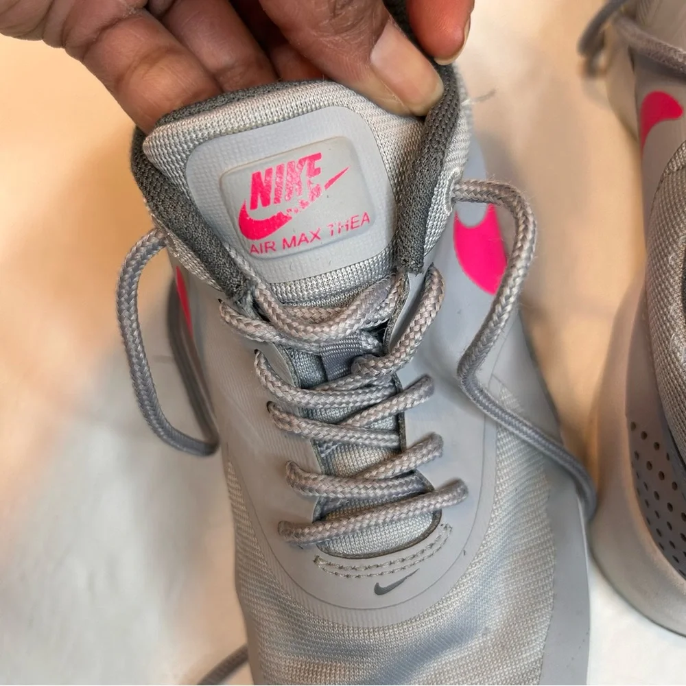 Nike Sneakers Air Max Thea Girls Youth Gray with Vibrant Pink Accents Size 5Y